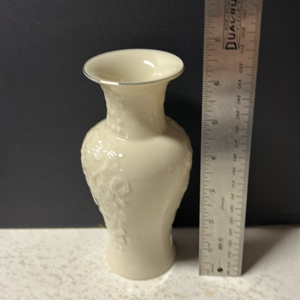 Lennox vases. - Picture 12 of 13
